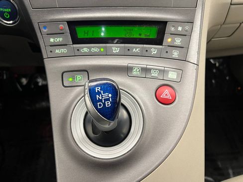 Used 2012 Toyota Prius Three image 20