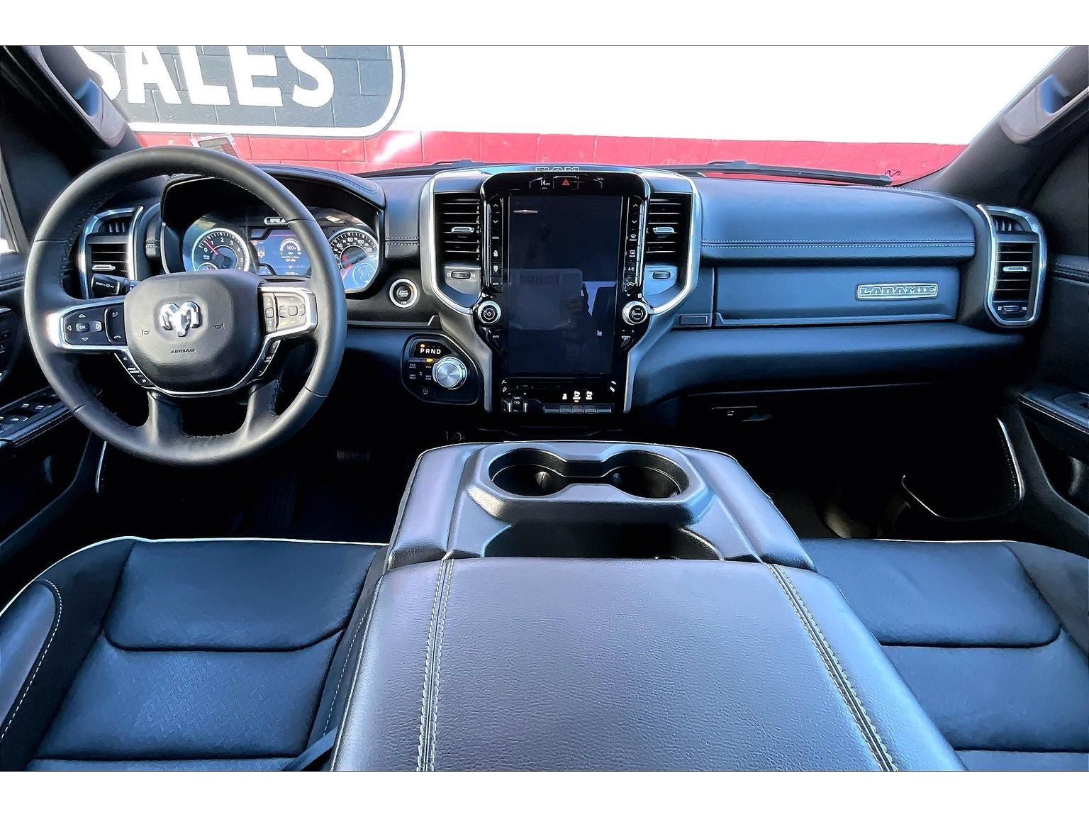 Used 2025 RAM 1500 Laramie AWD/4WD image 16