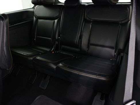 Used 2025 Ford Expedition Tremor AWD/4WD image 34