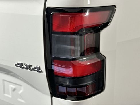 New 2026 Nissan Frontier SV w/ All-Weather Content Package AWD/4WD image 26