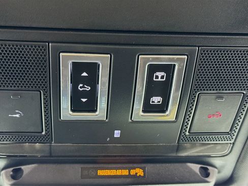 Used 2022 Land Rover Defender 110 X AWD/4WD image 17