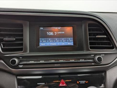 Used 2019 Hyundai Elantra SE w/ Cargo Package image 26