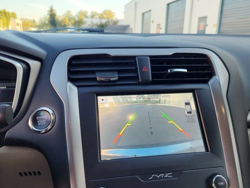 Used 2019 Ford Fusion SEL FWD image 14