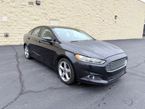 Used 2015 Ford Fusion SE w/ Equipment Group 201A image 7