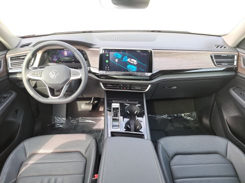 Certified 2024 Volkswagen Atlas SEL AWD/4WD image 9