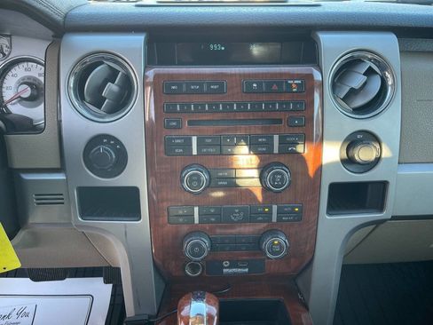 Used 2010 Ford F150 Lariat image 17
