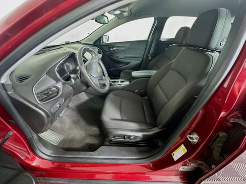 Used 2018 Chevrolet Malibu Hybrid w/ Driver Confidence Package FWD image 13