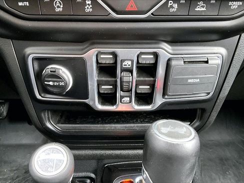 Certified 2023 Jeep Wrangler Sahara image 17