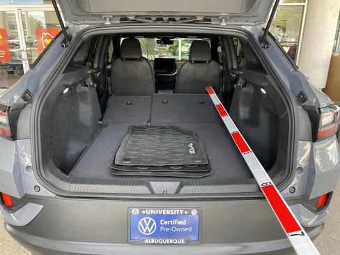 Certified 2023 Volkswagen ID.4 Pro AWD/4WD image 23