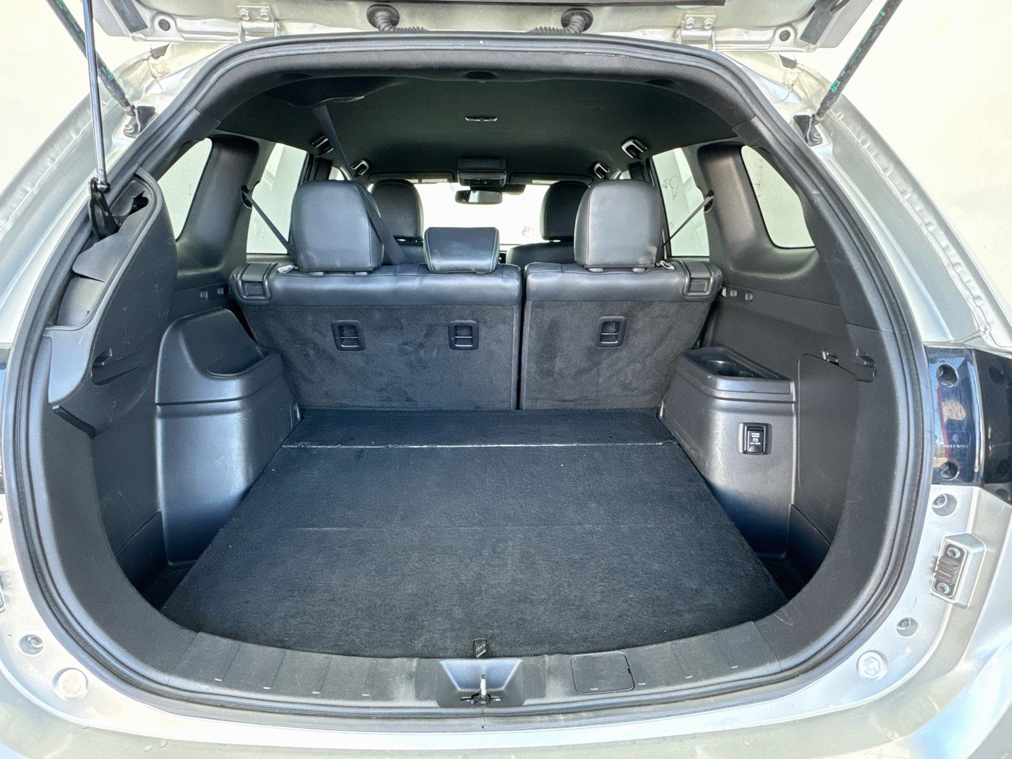 Used 2022 Mitsubishi Outlander SEL AWD/4WD image 16