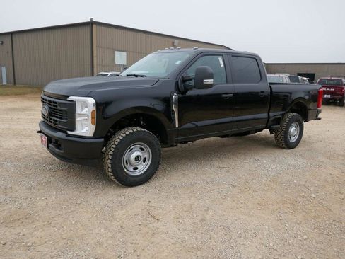 New 2026 Ford F250 XL w/ XL Off-Road Package image 7