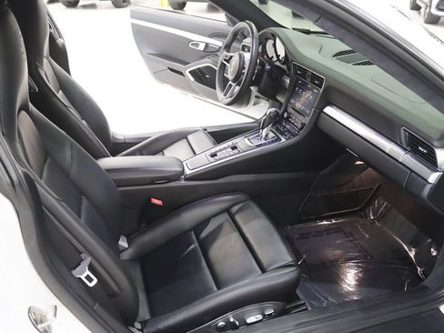 Used 2017 Porsche 911 Carrera S RWD image 30