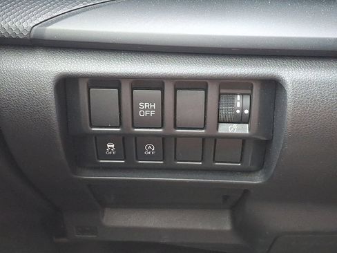 Used 2023 Subaru Forester AWD/4WD image 23
