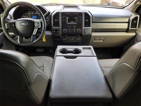 Used 2019 Ford F350 XL w/ Power Equipment Group image 18