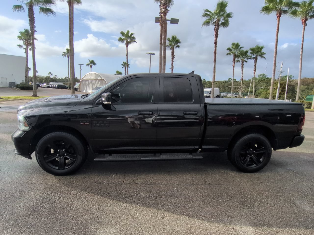 Used 2017 RAM 1500 Sport w/ Black Ram 1500 Sport Group RWD image 7