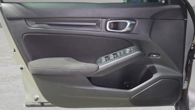 Used 2025 Honda Civic Sport image 31