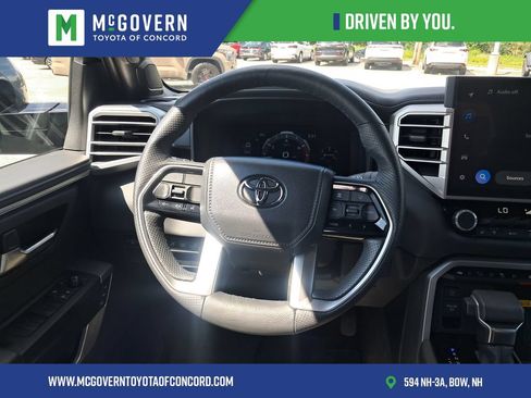 Used 2024 Toyota Tundra Platinum AWD/4WD image 22
