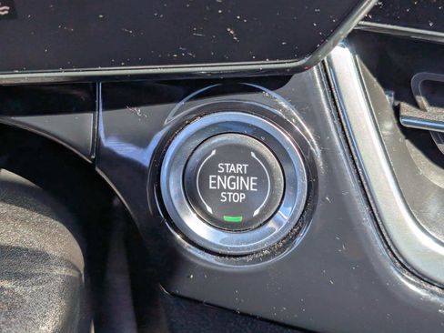 Certified 2025 Chevrolet Trax RS w/ Driver Confidence Package image 22