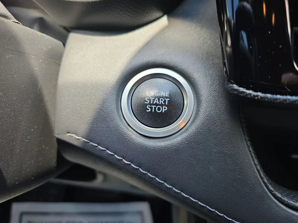 Used 2021 Toyota Highlander XSE AWD/4WD image 24