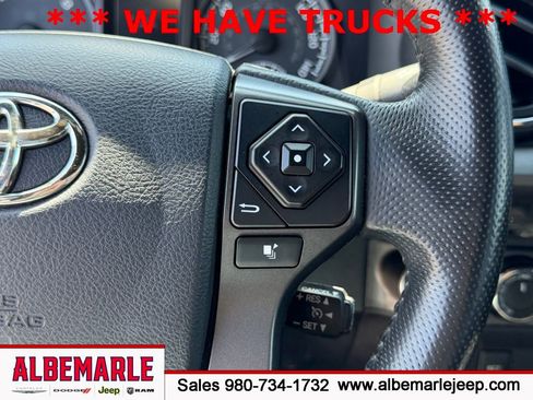 Used 2017 Toyota Tacoma TRD Off-Road w/ Tow Package (A/T) AWD/4WD image 19