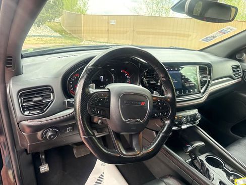 Used 2023 Dodge Durango GT image 13