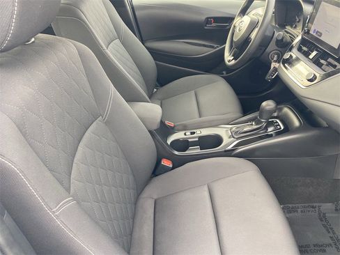 Certified 2025 Toyota Corolla LE image 14