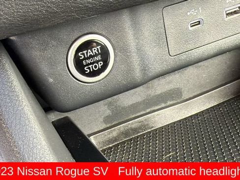 Used 2023 Nissan Rogue SV w/ SV Premium B Package FWD image 14