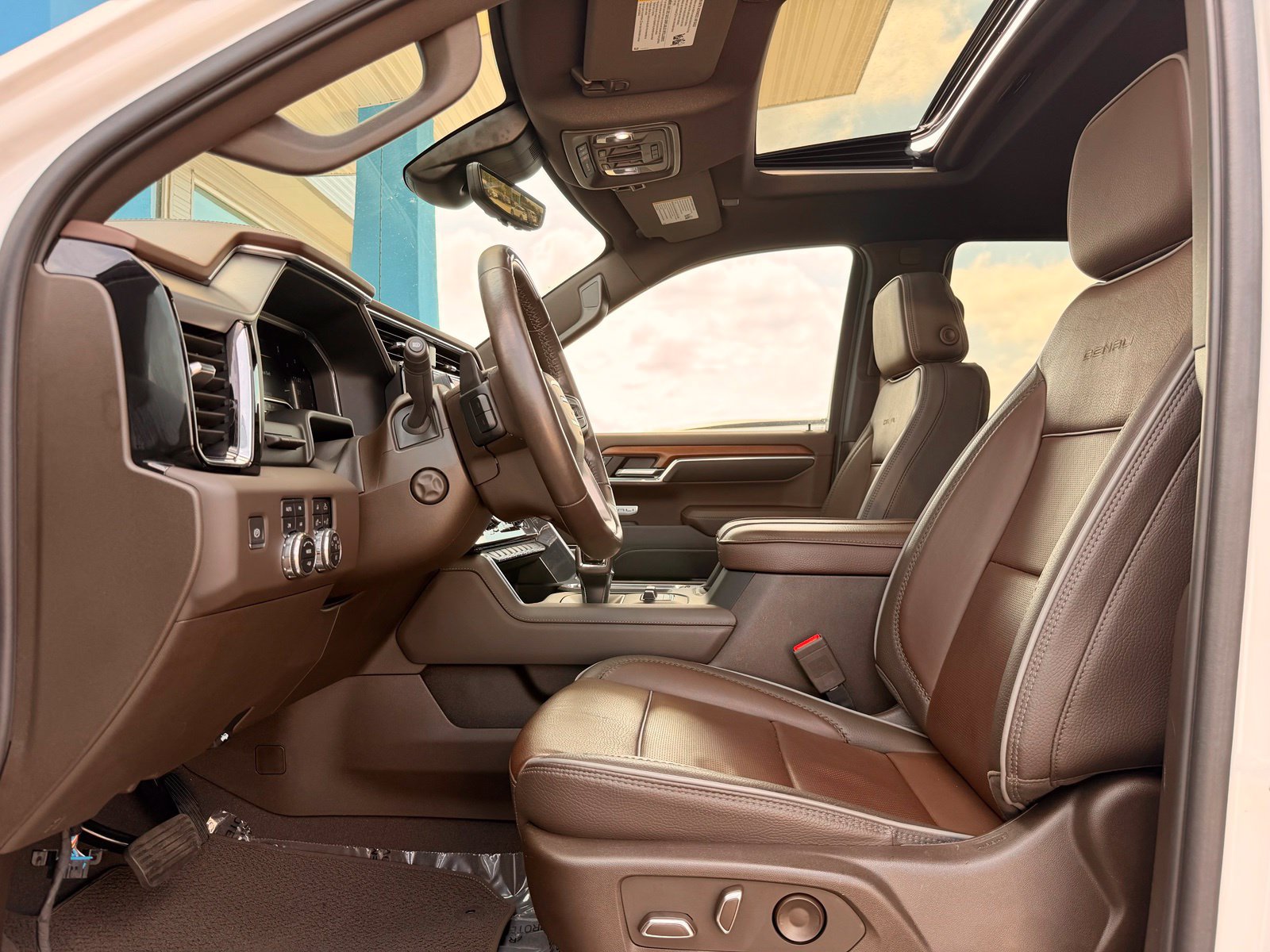 Used 2023 GMC Sierra 1500 Denali AWD/4WD image 19