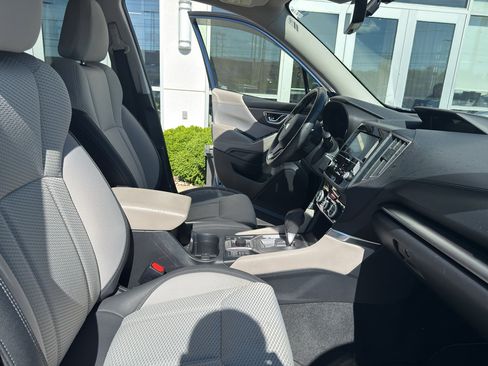 Used 2024 Subaru Forester Premium AWD/4WD image 10