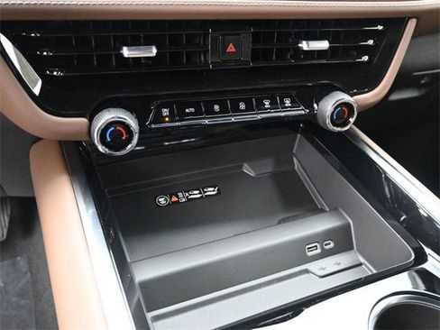 New 2026 Chevrolet Suburban High Country image 26