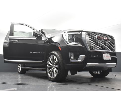 Used 2022 GMC Yukon XL Denali w/ Max Trailering Package image 34