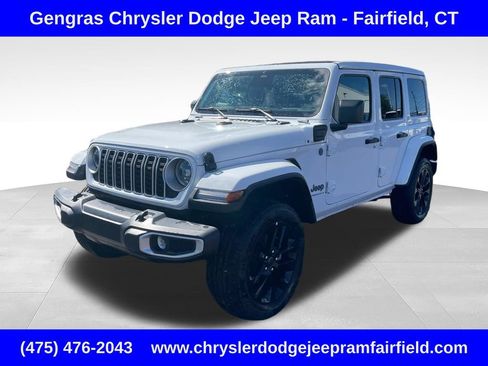 Certified 2025 Jeep Wrangler Unlimited Sahara w/ Safety Group AWD/4WD image 3
