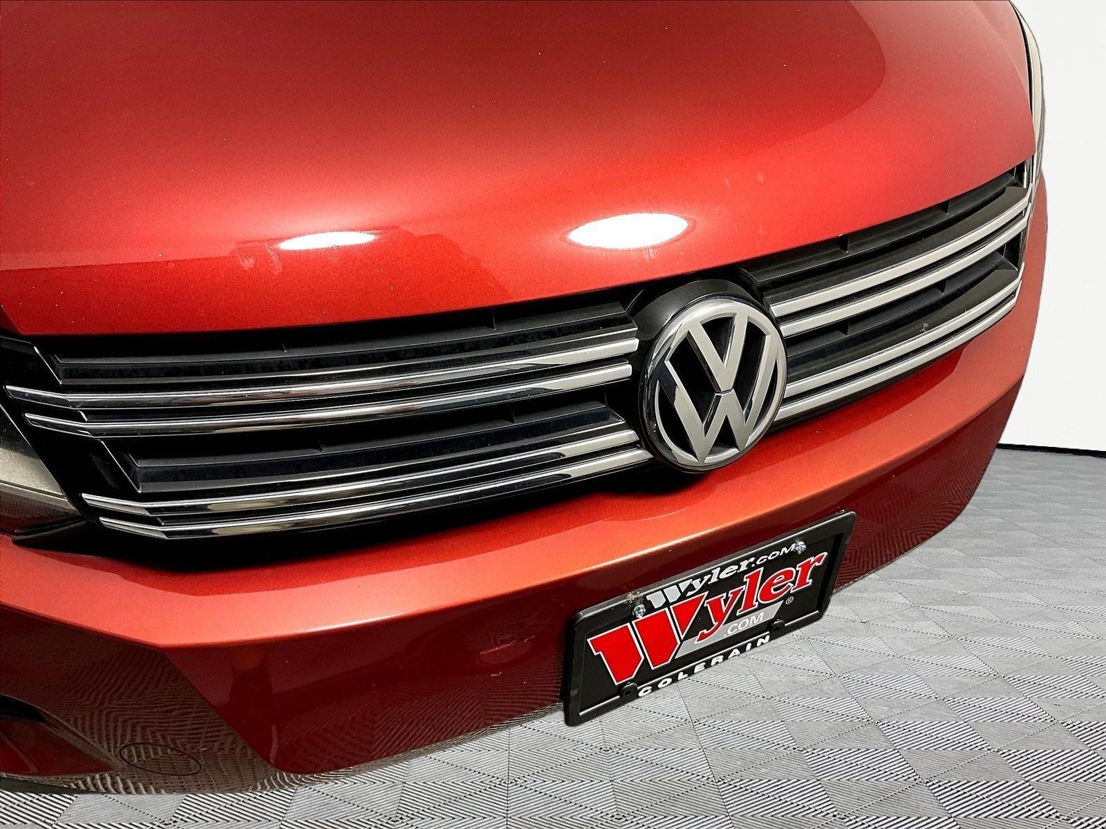 Used 2016 Volkswagen Tiguan S FWD image 32