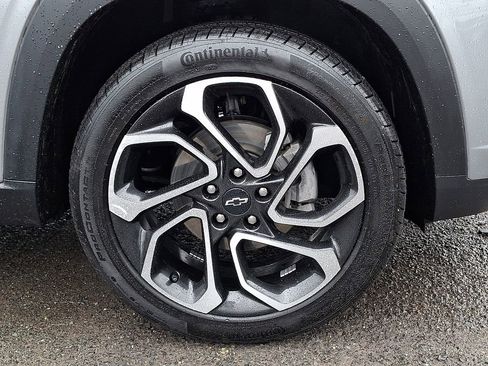 Used 2024 Chevrolet Trax RS w/ Driver Confidence Package image 34