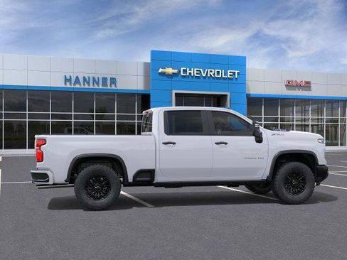 New 2026 Chevrolet Silverado 2500 ZR2 image 5