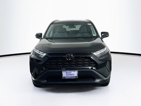 Used 2024 Toyota RAV4 XLE w/ Convenience Package image 2
