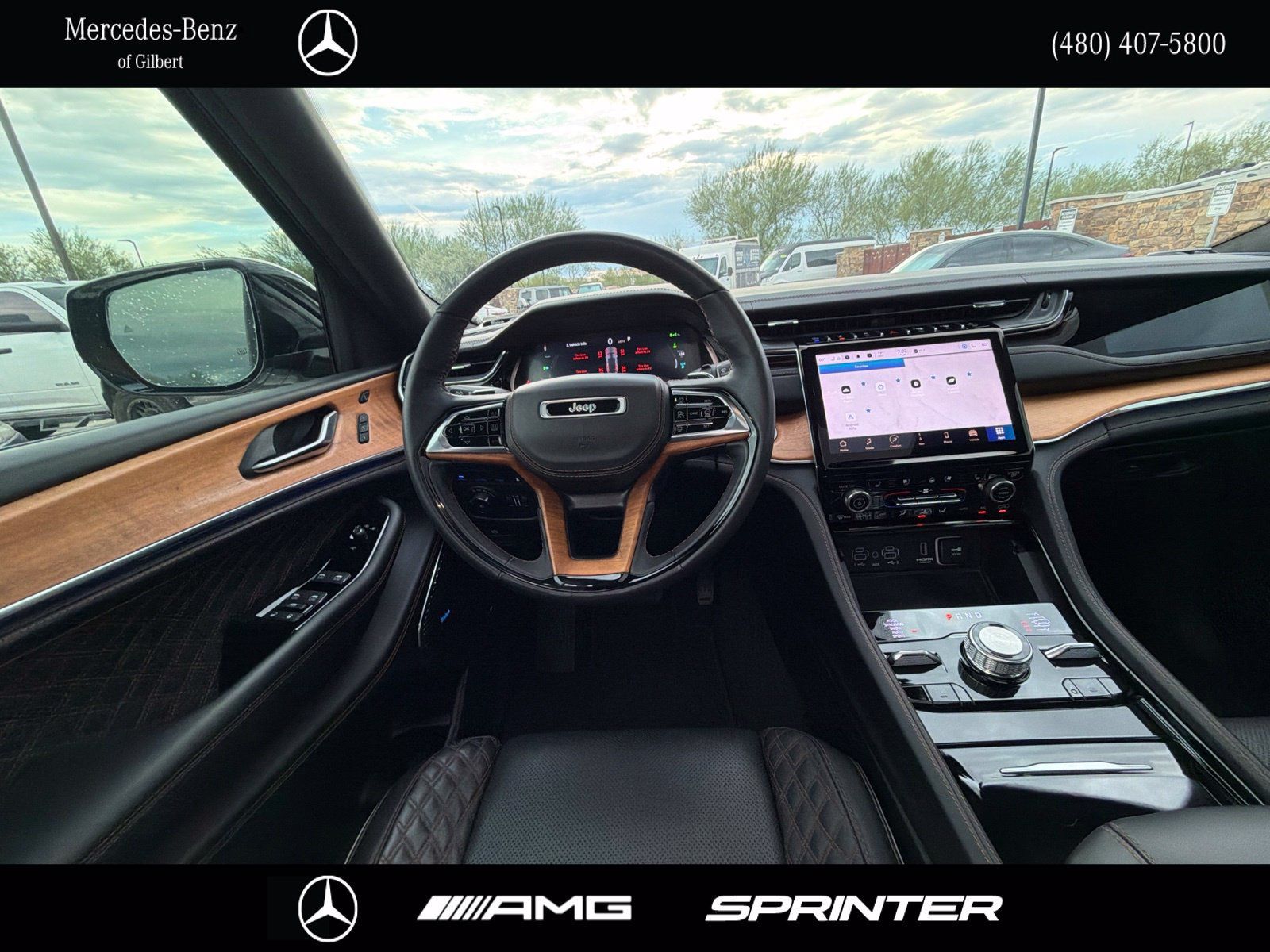 Used 2023 Jeep Grand Cherokee Summit AWD/4WD image 27