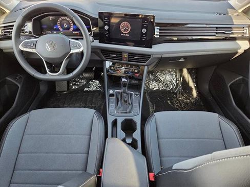 New 2026 Volkswagen Jetta SE FWD image 14