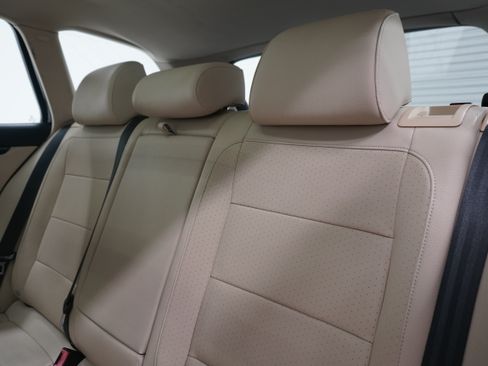 Used 2014 Volkswagen Jetta TDI FWD image 9