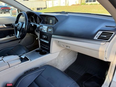 Used 2015 Mercedes-Benz E 400 E 400 image 23