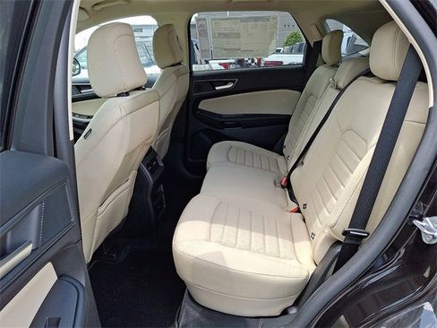 New 2024 Ford Edge SE w/ Black Appearance Package image 5