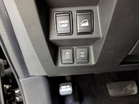 Used 2023 Nissan Frontier PRO-4X w/ Pro-4X Premium Package image 23