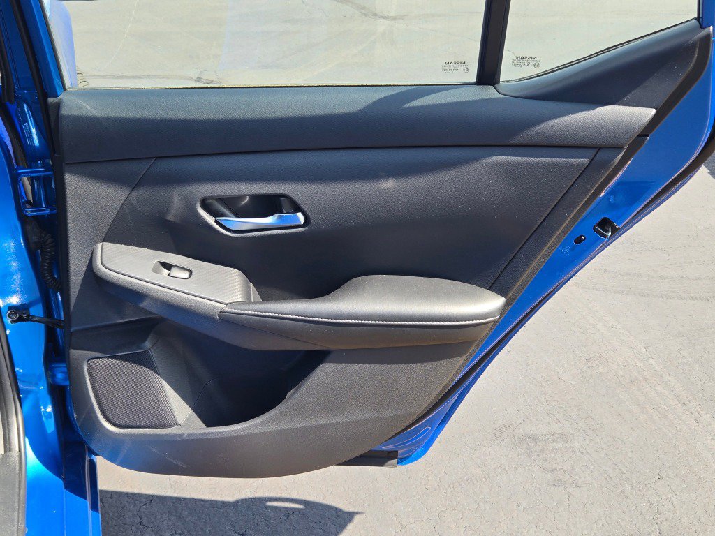 Used 2023 Nissan Sentra SV FWD image 9