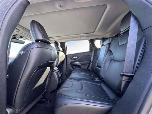 Used 2022 Jeep Cherokee Latitude Lux w/ Sun & Sound Group image 20