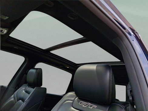 Certified 2023 RAM 1500 Laramie AWD/4WD image 12