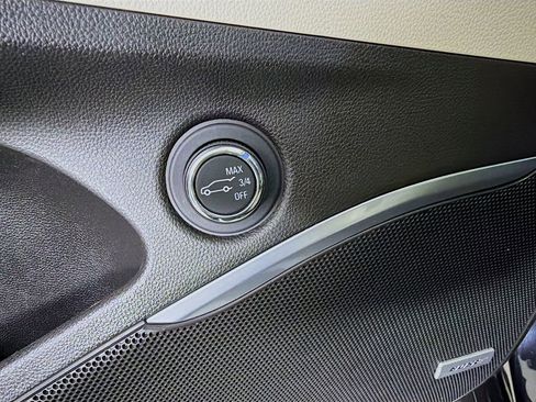 Used 2020 Buick Enclave Essence w/ Sound and Sites Package image 44