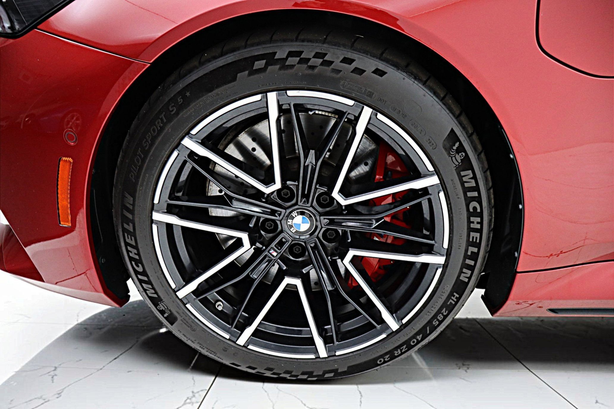 Used 2025 BMW M5 w/ Carbon Package AWD/4WD image 47