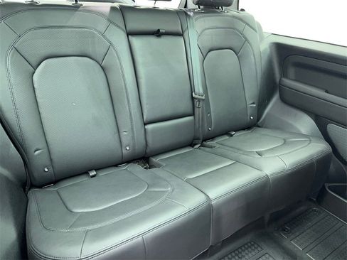 Used 2024 Land Rover Defender 90 S image 47