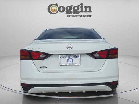 Used 2020 Nissan Altima 2.5 S image 4