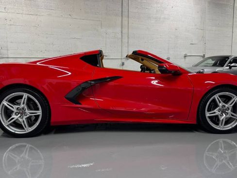 Used 2020 Chevrolet Corvette Stingray Premium Cpe w/ 3LT Preferred Equipment Group RWD image 8